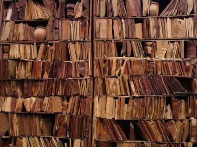 Risultati immagini per libreria antica